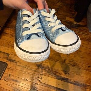 Stylish Blue Kids Sneakers converse sparkles